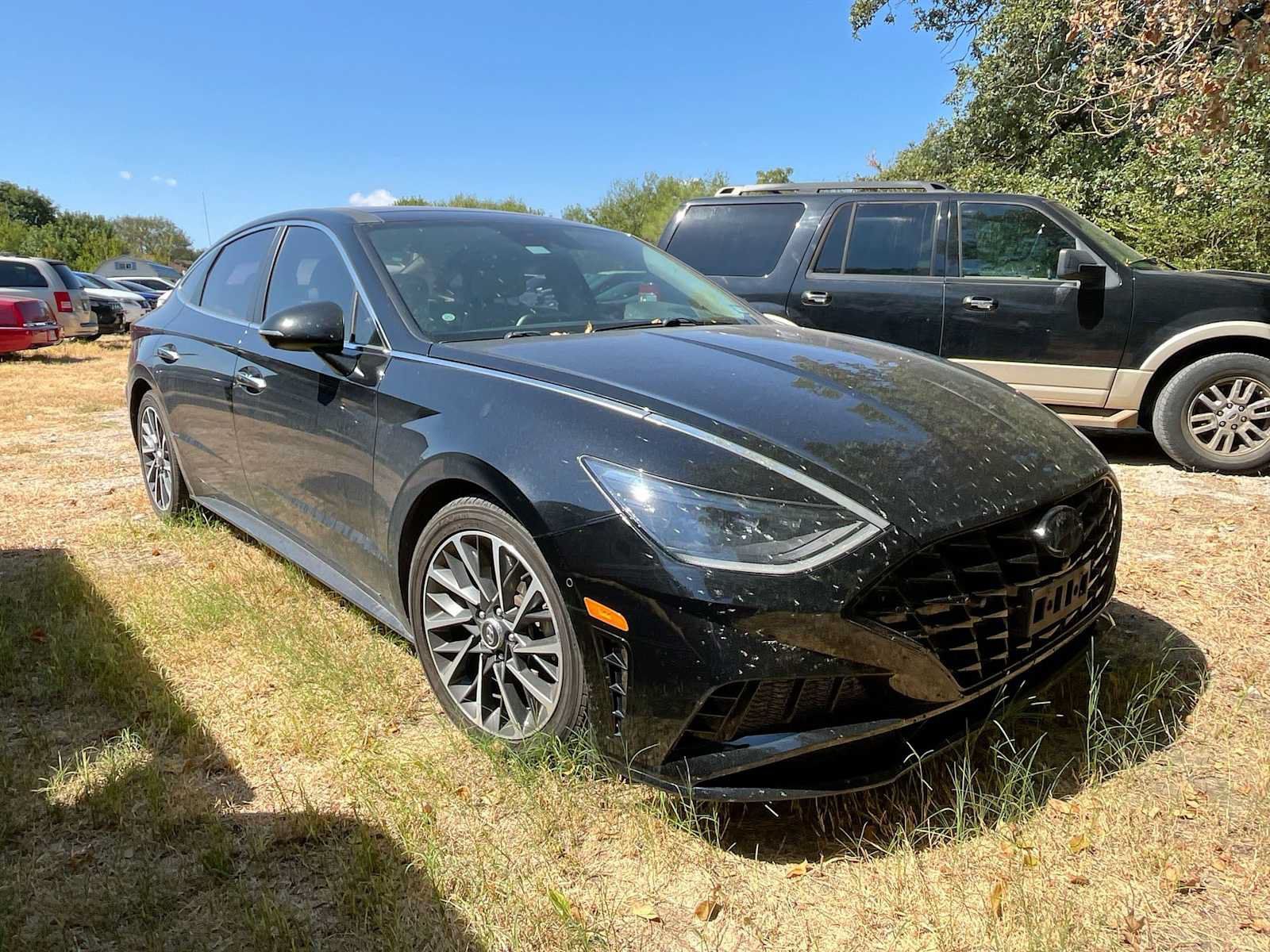Used 2021 Hyundai Sonata Limited w/ Cargo Package FWD image 2