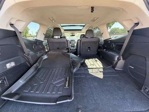Used 2019 Subaru Ascent Limited AWD/4WD image 40
