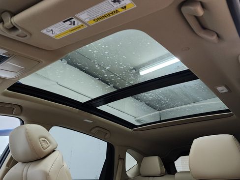 Used 2023 Acura RDX SH-AWD image 25