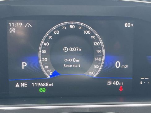 Used 2022 Volkswagen Tiguan SE AWD/4WD image 22