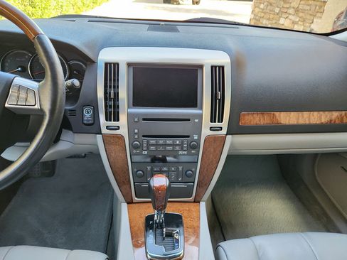 Used 2011 Cadillac STS image 40