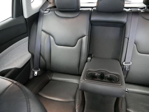 Certified 2022 Jeep Compass Latitude image 22