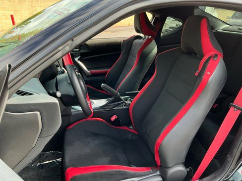 Used 2019 Toyota 86 TRD SE image 17