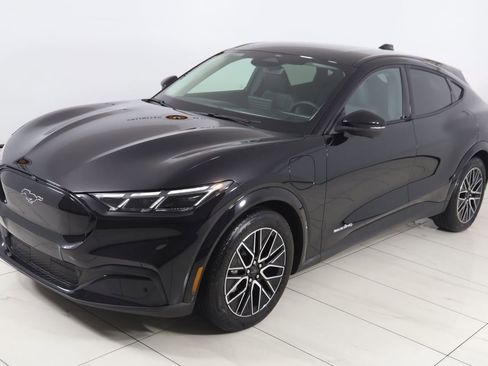 Used 2025 Ford Mustang Mach-E Premium AWD/4WD image 20