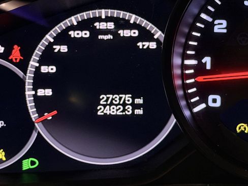 Used 2023 Porsche Cayenne Coupe image 22