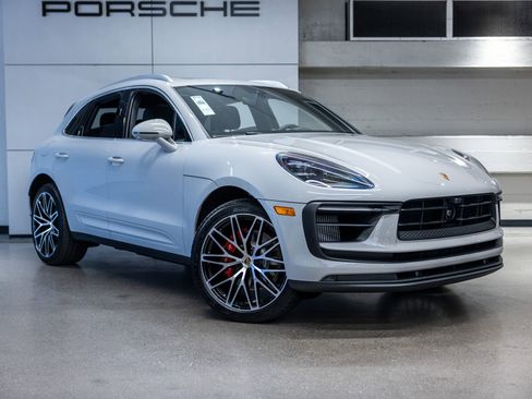 New 2026 Porsche Macan S image 10