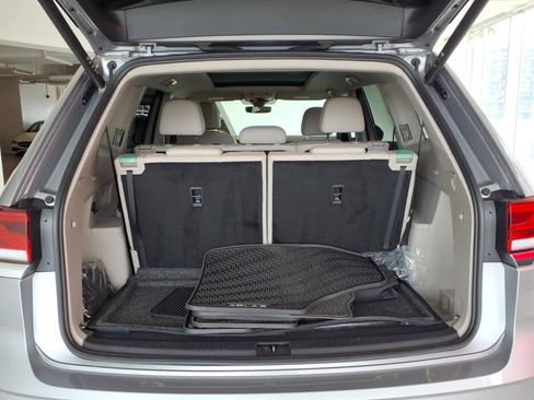Used 2024 Volkswagen Atlas SE FWD image 19