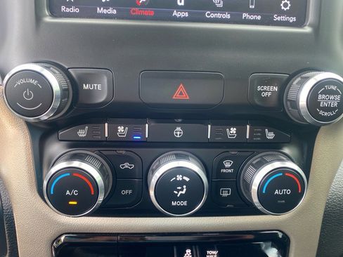 Used 2019 RAM 1500 Laramie image 15