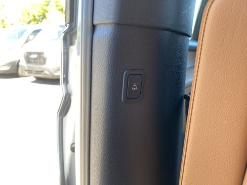 New 2025 Volkswagen ID. Buzz Pro S image 27