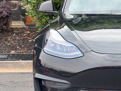 Used 2021 Tesla Model 3 Standard Range Plus RWD image 4