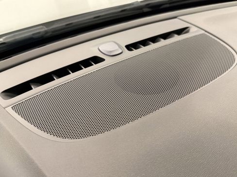 Used 2023 Volvo XC40 Recharge Core AWD/4WD image 20