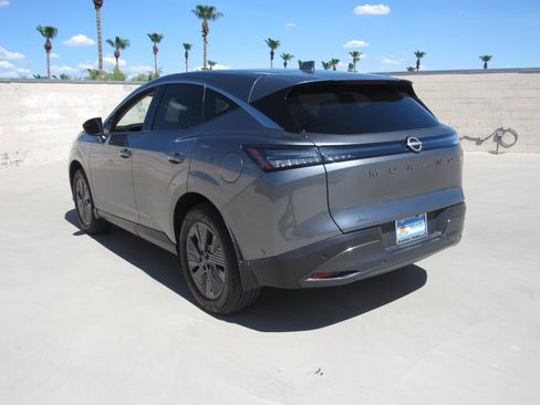 Used 2025 Nissan Murano SL AWD/4WD image 6