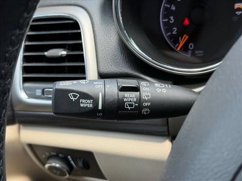 Used 2022 Jeep Grand Cherokee Laredo E RWD image 20