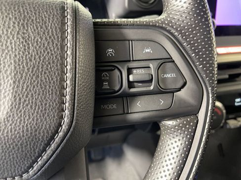 Used 2025 Toyota Tacoma SR image 27