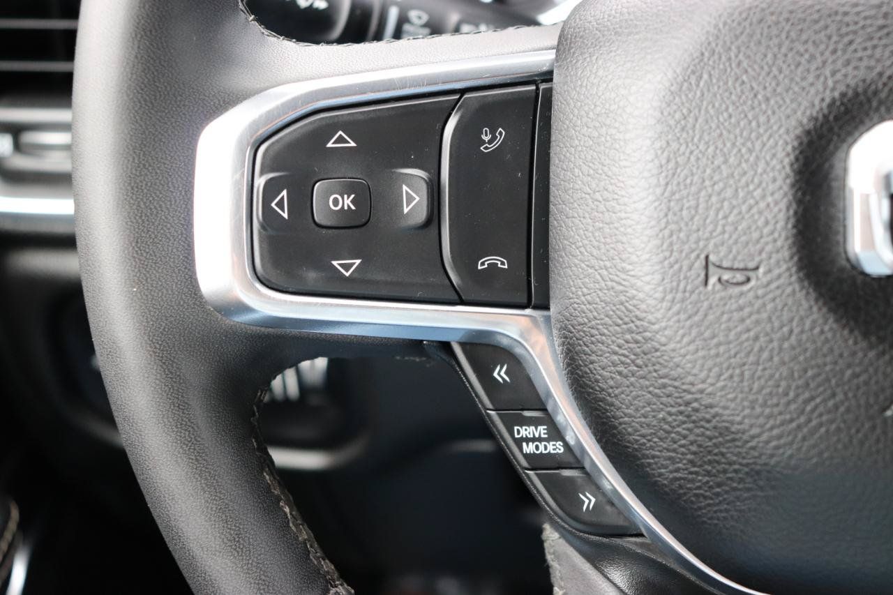 Used 2025 RAM 1500 Laramie AWD/4WD image 30