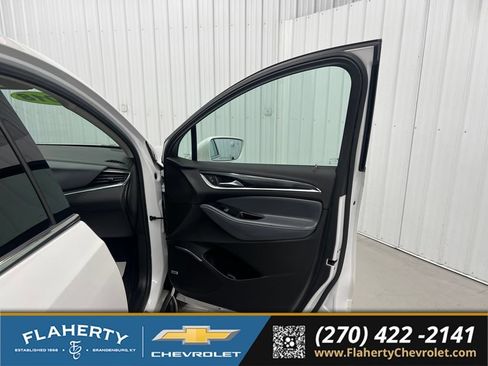 Used 2018 Buick Enclave Premium w/ LPO, Hit The Road Package AWD/4WD image 14
