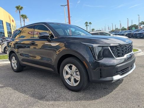 New 2026 Kia Sorento LX FWD image 7