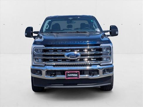 New 2025 Ford F250 Lariat w/ FX4 Off-Road Package image 6