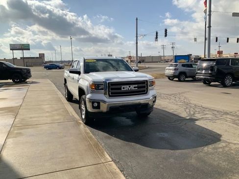 Used 2015 GMC Sierra 1500 SLE image 4