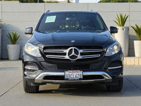 Used 2018 Mercedes-Benz GLE 350 w/ Premium 1 Package image 4