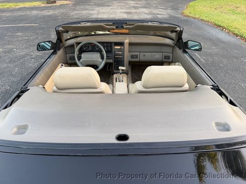 Used 1993 Cadillac Allante FWD image 41