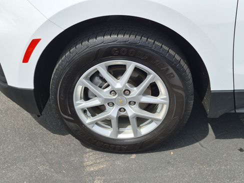 Used 2022 Chevrolet Equinox LS w/ LS Convenience Package AWD/4WD image 13