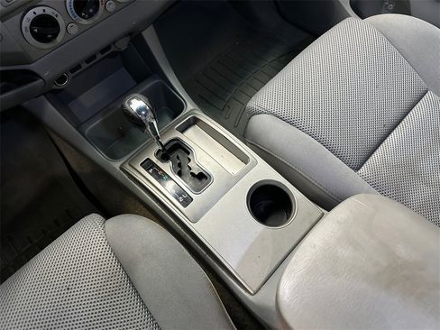 Used 2010 Toyota Tacoma PreRunner image 27