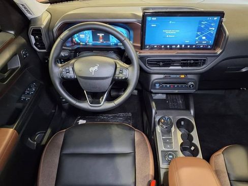 Used 2025 Ford Bronco Sport Outer Banks w/ Outer Banks Tech Package+ AWD/4WD image 19