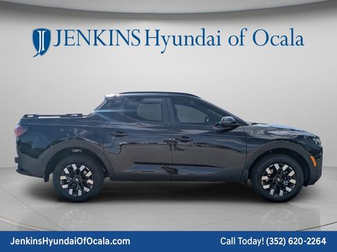 New 2026 Hyundai Santa Cruz SEL FWD image 2