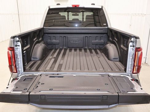 New 2025 Ford F150 Platinum w/ Equipment Group 702A High image 33