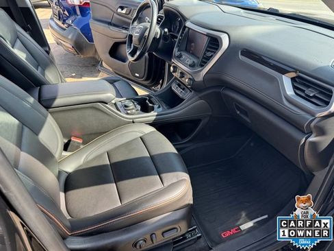 Used 2022 GMC Acadia AT4 w/ Technology Package AWD/4WD image 5