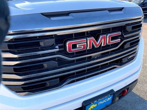 Used 2023 GMC Sierra 1500 AT4 w/ AT4 Premium Package image 30
