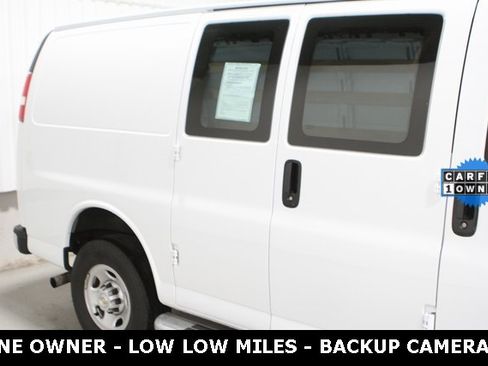 Used 2023 Chevrolet Express 2500 w/ Driver Convenience Package image 4