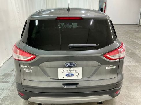 Used 2015 Ford Escape SE image 4