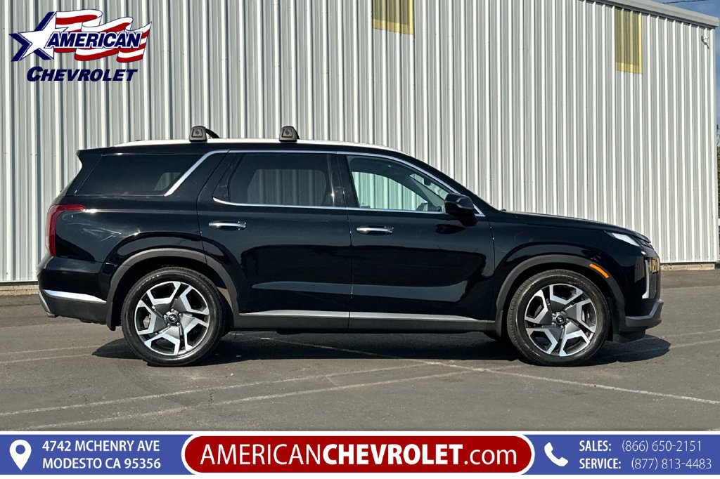Used 2023 Hyundai Palisade Limited FWD image 3