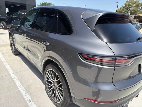 Used 2020 Porsche Cayenne AWD/4WD image 4