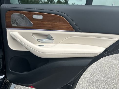 Certified 2024 Mercedes-Benz GLE 53 AMG 4MATIC image 35