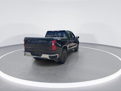 Used 2024 Chevrolet Silverado 1500 LT AWD/4WD image 8