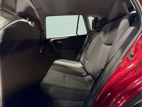 Used 2021 Toyota RAV4 XLE w/ Convenience Package image 25