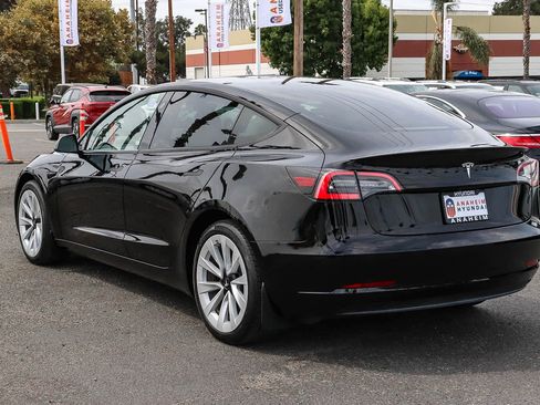 Used 2023 Tesla Model 3 Standard Range RWD image 9