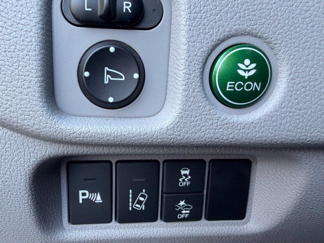 Used 2017 Honda Pilot Touring image 11