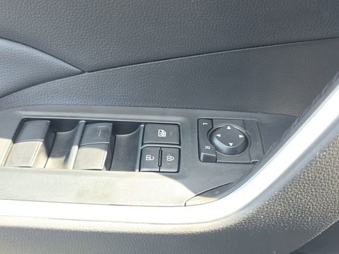 Used 2025 Toyota RAV4 LE FWD image 18