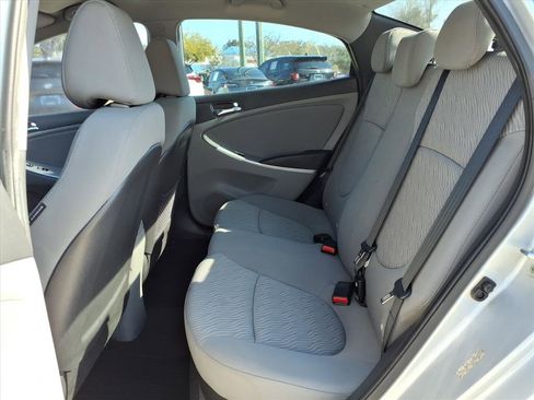 Used 2014 Hyundai Accent GLS w/ Option Group 2 image 7