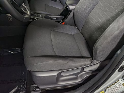 Used 2022 Toyota Corolla SE image 18