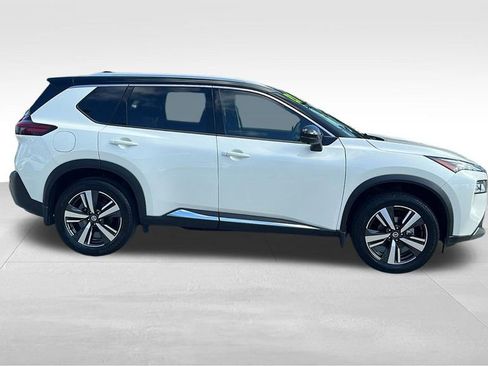 Certified 2021 Nissan Rogue SL w/ Premium Package FWD image 9