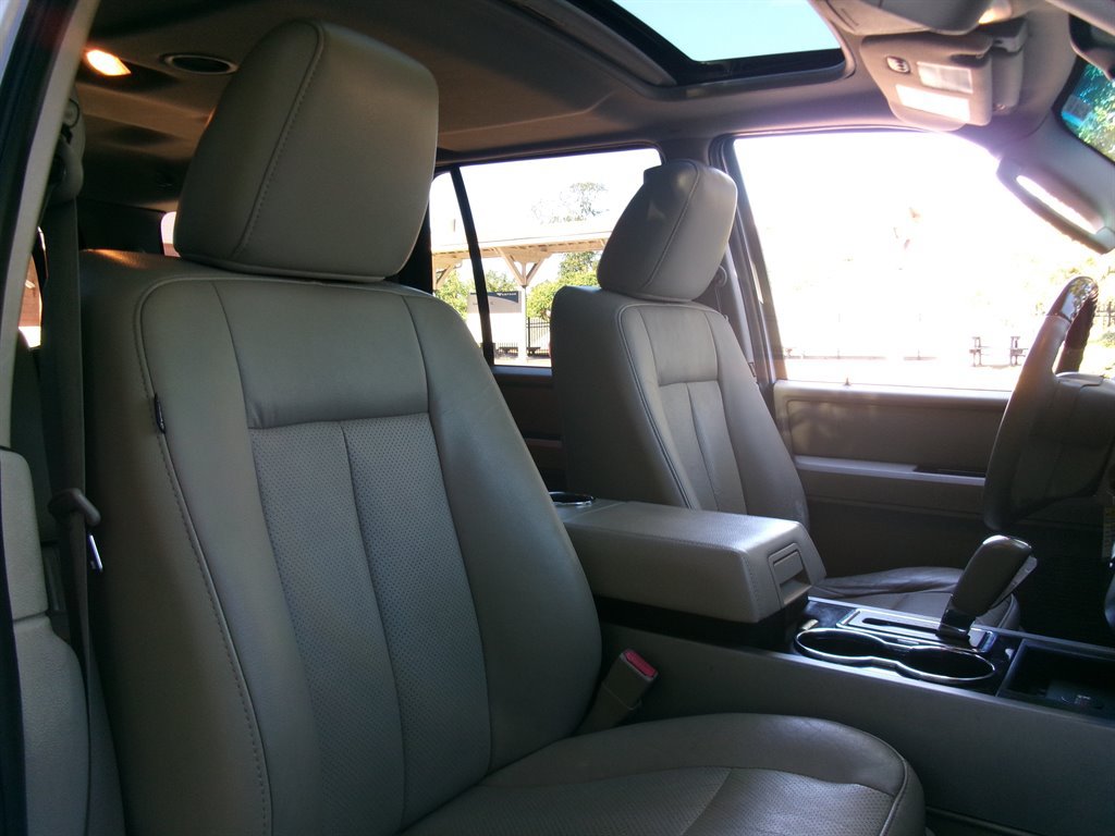 Used 2012 Ford Expedition Limited AWD/4WD image 20