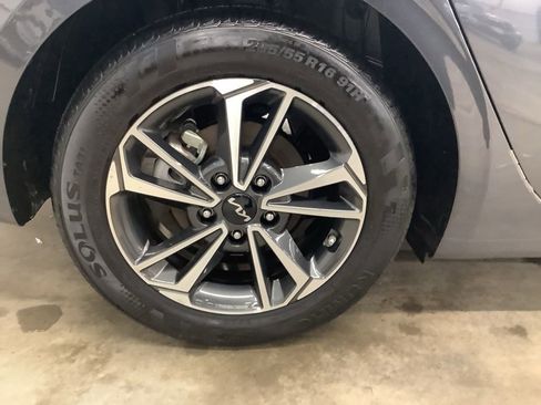 Certified 2023 Kia Forte LXS FWD image 24