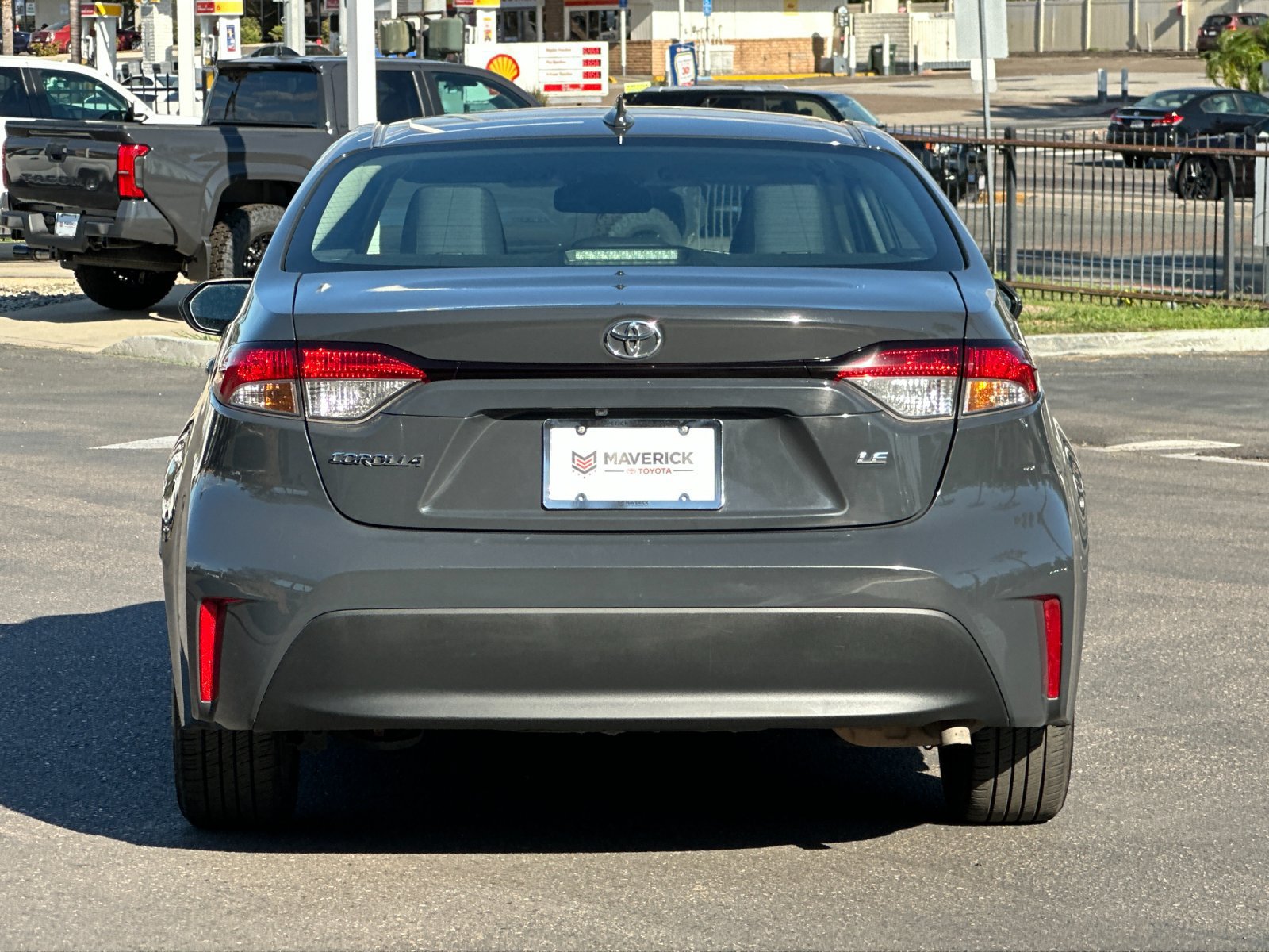 Used 2024 Toyota Corolla LE FWD image 4