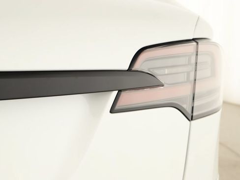 Used 2022 Tesla Model X AWD/4WD image 30