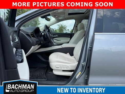 Used 2024 Buick Enclave Avenir w/ Avenir Technology Package AWD/4WD image 5